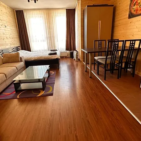 Royal Towers - 1237 Apartman *