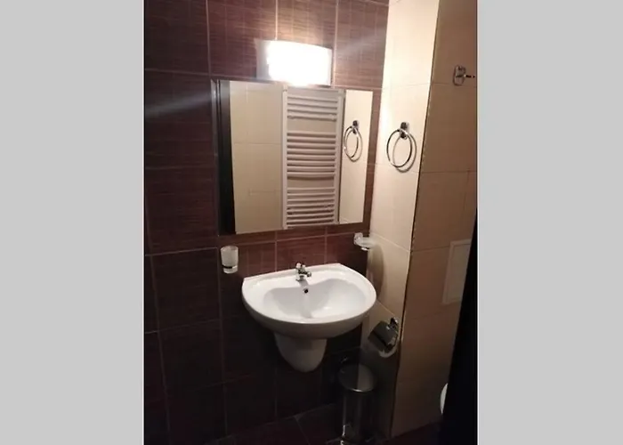 Royal Towers - 1237 *